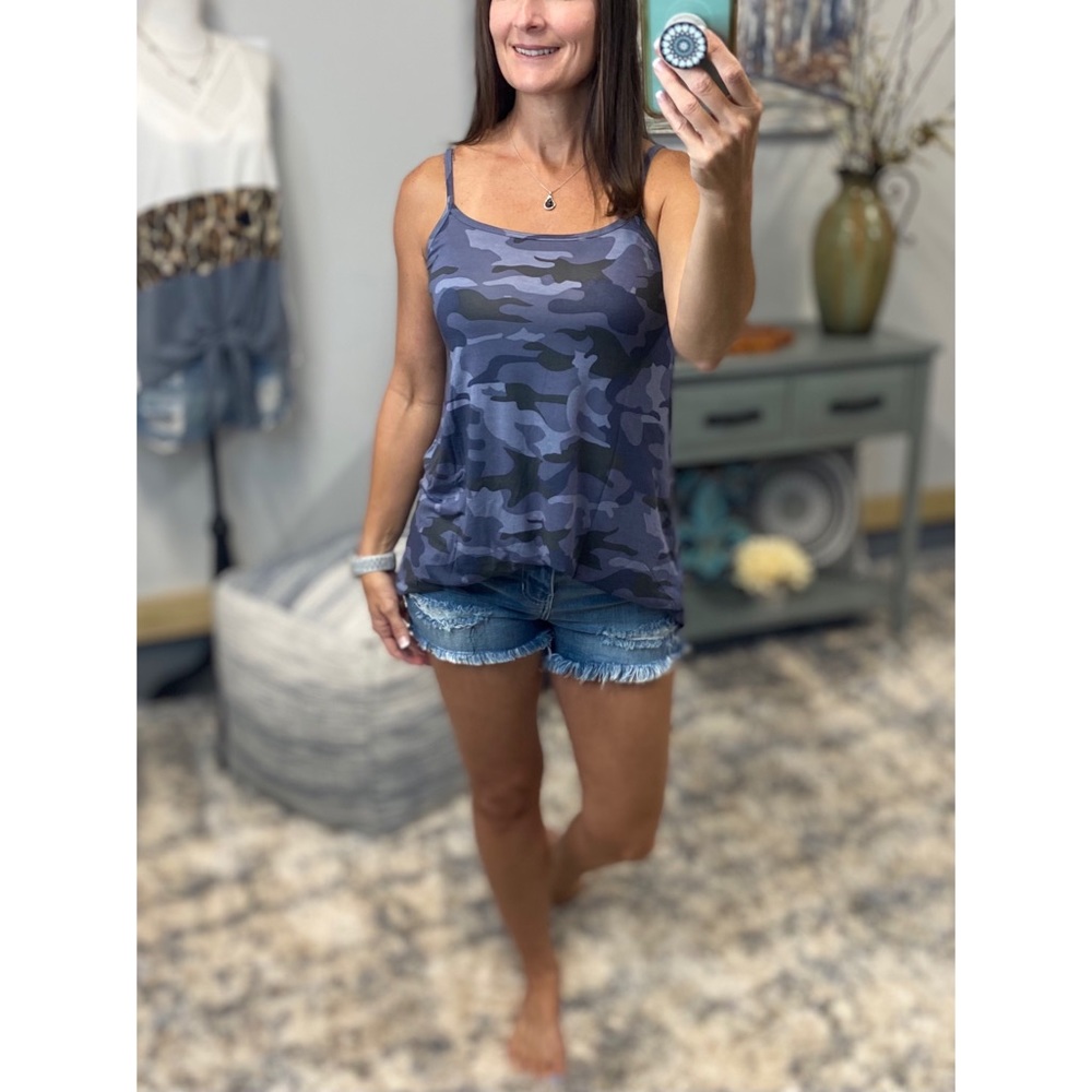 ❤️‍🔥Reversible Camouflage Scoop V-Neck Tank Blue 1422 - Picture 6 of 14